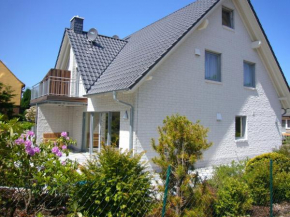 strandnahes Ferienhaus mit Terrasse, Strandamsel, Binz Binz